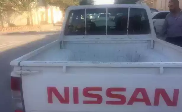 مستعملة Nissan Navara للبيع في الدوحة #9239 - 1  صورة 