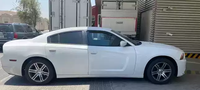 Kullanılmış Dodge Charger Satılık içinde Al Sadd , Doha #9343 - 1  image 