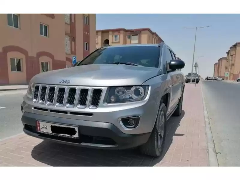Usado Jeep Compass Venta en Doha #9361 - 1  image 