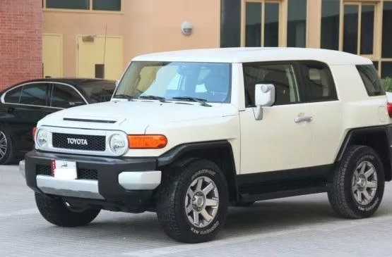Used Toyota FJ Cruiser For Sale in Al Sadd , Doha #9378 - 1  image 
