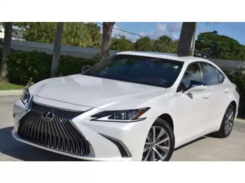 Used Lexus ES For Sale in Doha #9399 - 1  image 