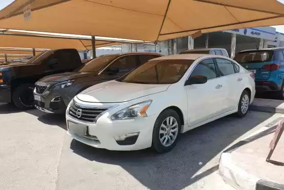 Used Nissan Altima For Sale in Doha #9494 - 1  image 