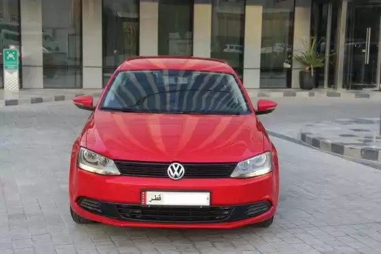 Использовал Volkswagen Jetta Продается в Доха #9520 - 1  image 