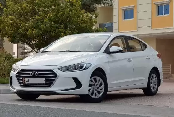 Gebraucht Hyundai Elantra Zu verkaufen in Doha #9522 - 1  image 