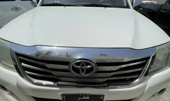 Used Toyota Hilux For Sale in Doha #9535 - 3  image 