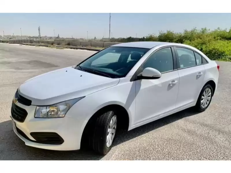 Used Chevrolet Cruze For Sale in Doha #9569 - 1  image 