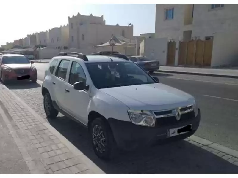 Used Renault Unspecified For Sale in Al Sadd , Doha #9591 - 1  image 