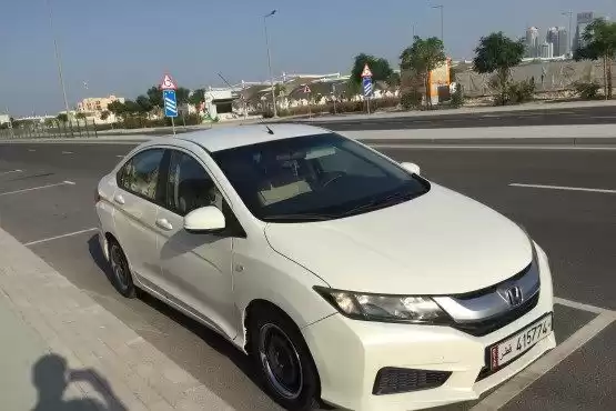 Gebraucht Honda City Zu verkaufen in Al Sadd , Doha #9663 - 1  image 