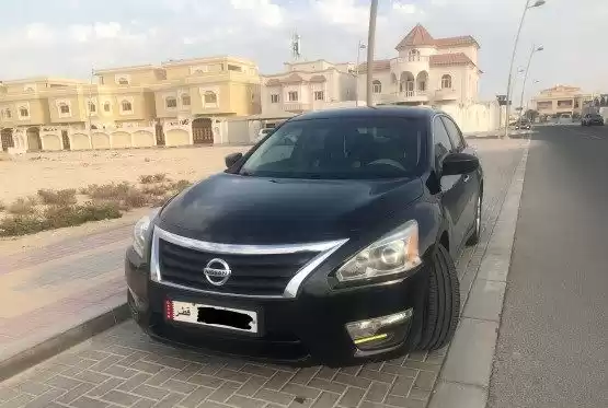 مستعملة Nissan Altima للبيع في الدوحة #9702 - 1  صورة 