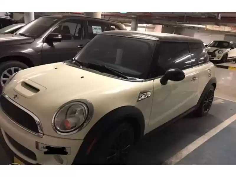 Used Mini Unspecified For Sale in Al Sadd , Doha #9745 - 1  image 