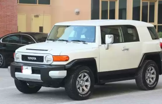 Used Toyota FJ Cruiser For Sale in Al Sadd , Doha #9854 - 1  image 
