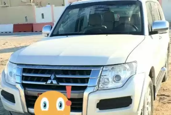 Использовал Mitsubishi Pajero Продается в Доха #9877 - 1  image 