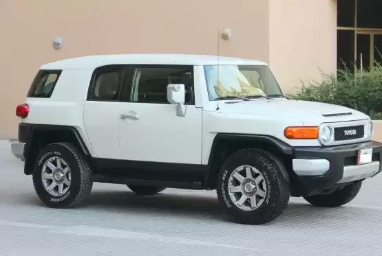 Использовал Toyota FJ Cruiser Продается в Аль-Садд , Доха #9884 - 1  image 