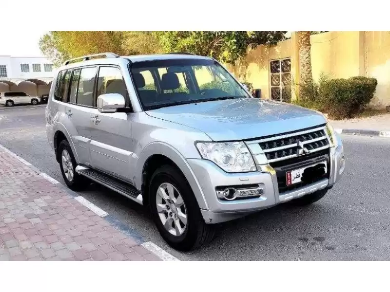 Использовал Mitsubishi Pajero Продается в Доха #9904 - 1  image 