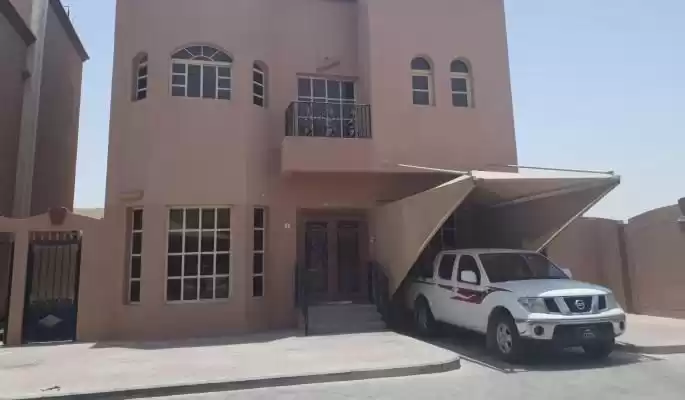 Residential Ready Property 7 Bedrooms U/F Standalone Villa  for rent in Al Sadd , Doha #10041 - 1  image 