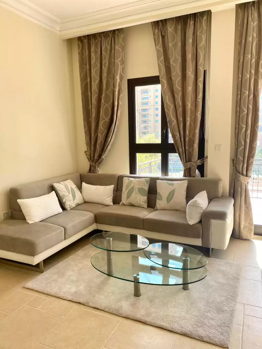 Wohn Klaar eigendom 1 Schlafzimmer F/F Wohnung  zu vermieten in Al Sadd , Doha #10063 - 1  image 