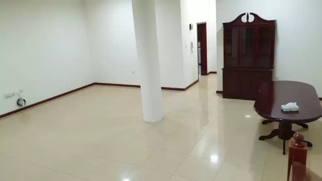 Residential Ready Property 4 Bedrooms S/F Villa in Compound  for rent in Al Sadd , Doha #10103 - 1  image 