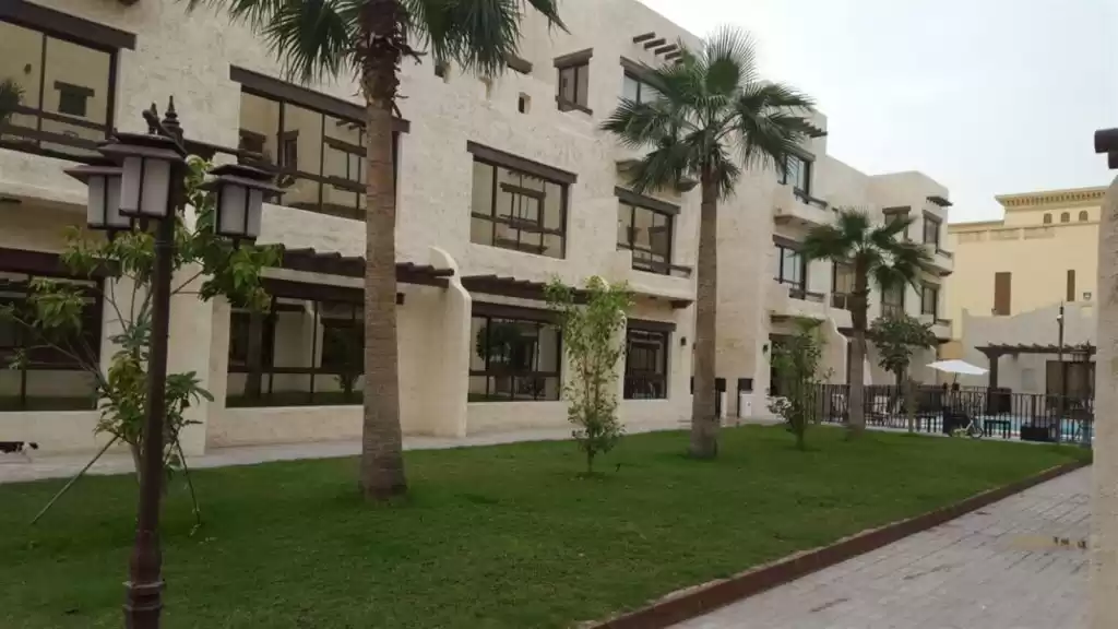 Residential Ready Property 3 Bedrooms F/F Apartment  for rent in Al Sadd , Doha #10105 - 1  image 