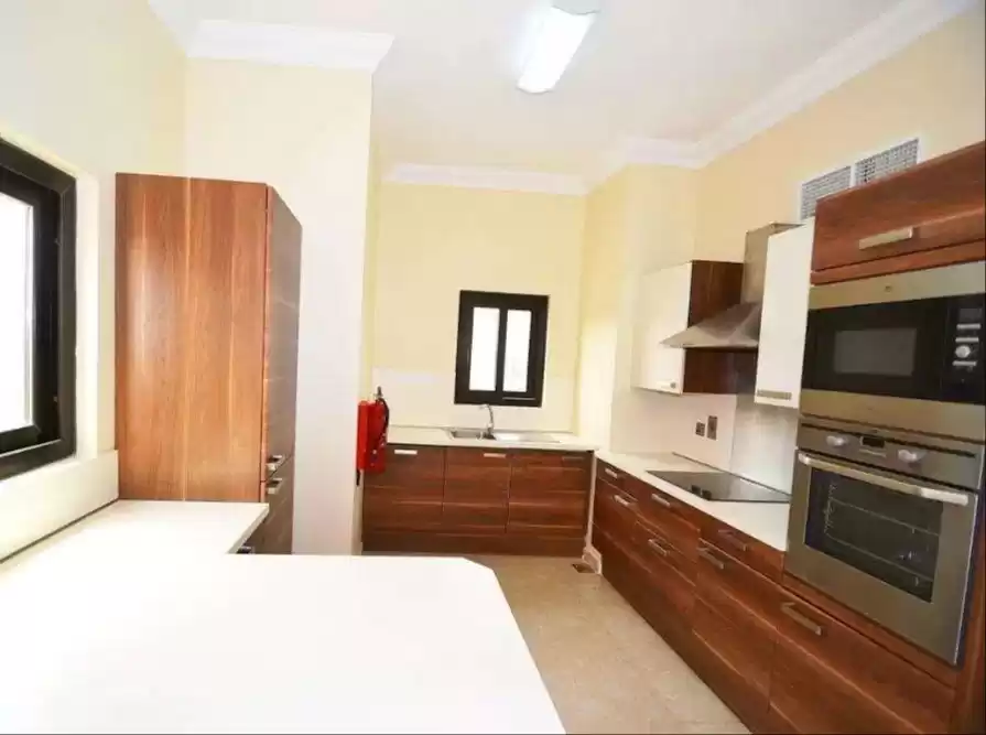 Wohn Klaar eigendom 1 Schlafzimmer U/F Wohnung  zu vermieten in Al Sadd , Doha #10131 - 1  image 