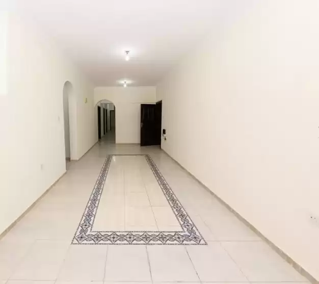 Residencial Listo Propiedad 3 dormitorios U / F Apartamento  alquiler en al-sad , Doha #10168 - 1  image 