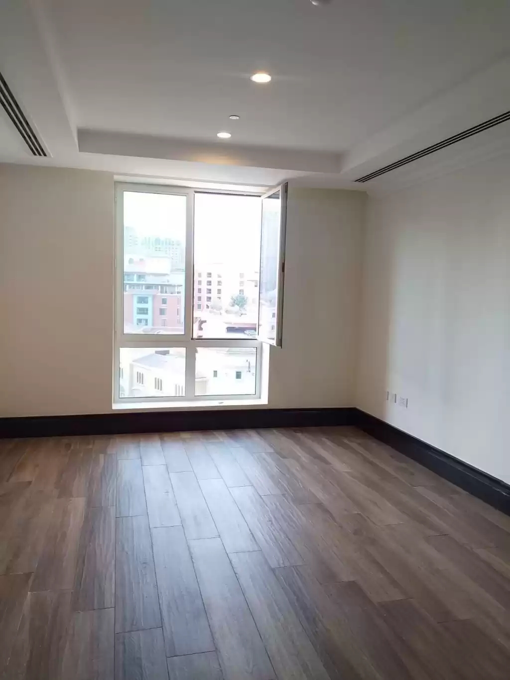 Residential Ready Property 1 Bedroom S/F Apartment  for rent in Al Sadd , Doha #10183 - 1  image 