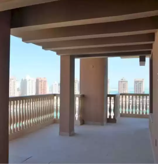 Жилой Готовая недвижимость 3 спальни С/Ж Квартира  в аренду в Аль-Садд , Доха #10240 - 1  image 