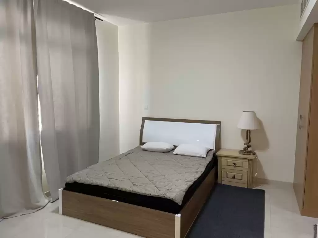 yerleşim Hazır Mülk 2 yatak odası F/F Apartman  kiralık içinde Al Sadd , Doha #10282 - 1  image 