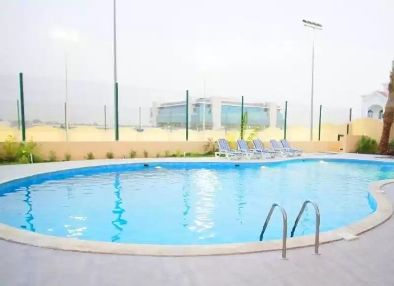 Жилой Готовая недвижимость 6 спален Н/Ф Вилла в комплексе  в аренду в Аль-Садд , Доха #10315 - 1  image 