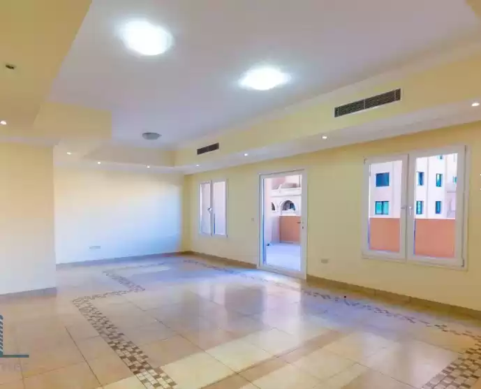 yerleşim Hazır Mülk 3+hizmetçi Yatak Odası U/F Apartman  kiralık içinde Al Sadd , Doha #10327 - 1  image 