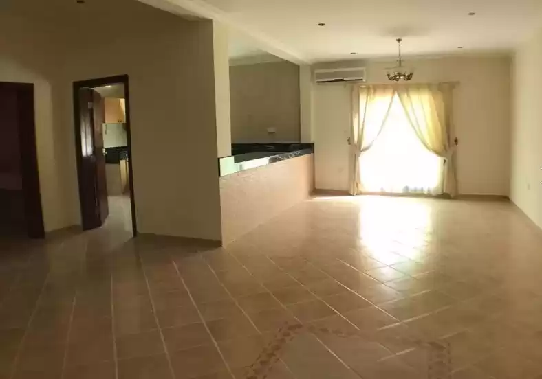 Residential Ready Property 5 Bedrooms U/F Villa in Compound  for rent in Al Sadd , Doha #10351 - 1  image 