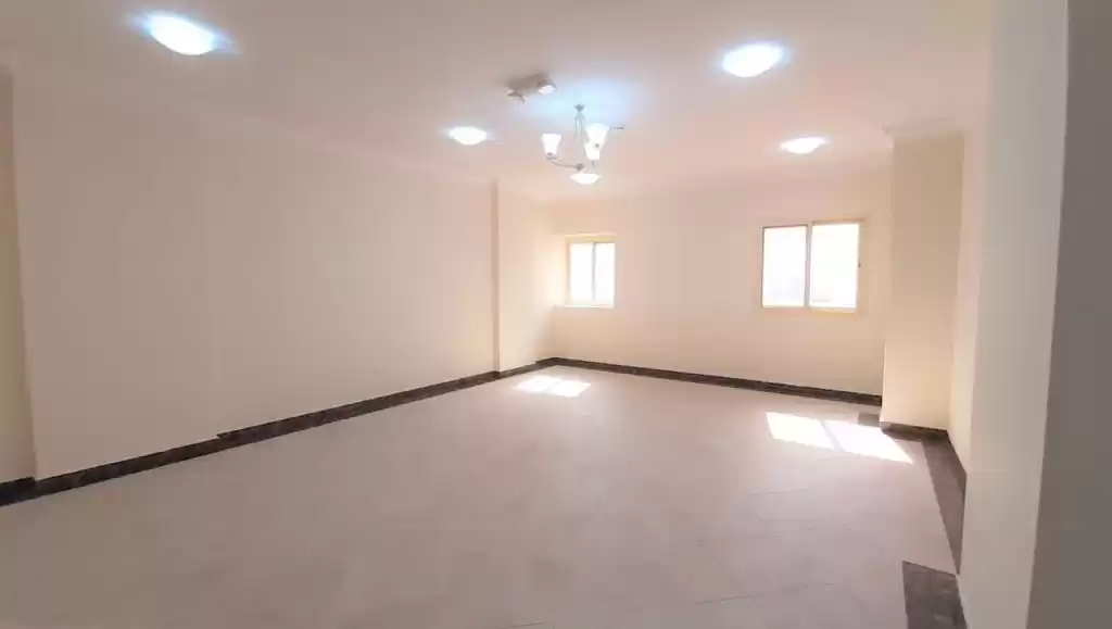 Residential Ready Property 3 Bedrooms U/F Apartment  for rent in Al Sadd , Doha #10353 - 1  image 