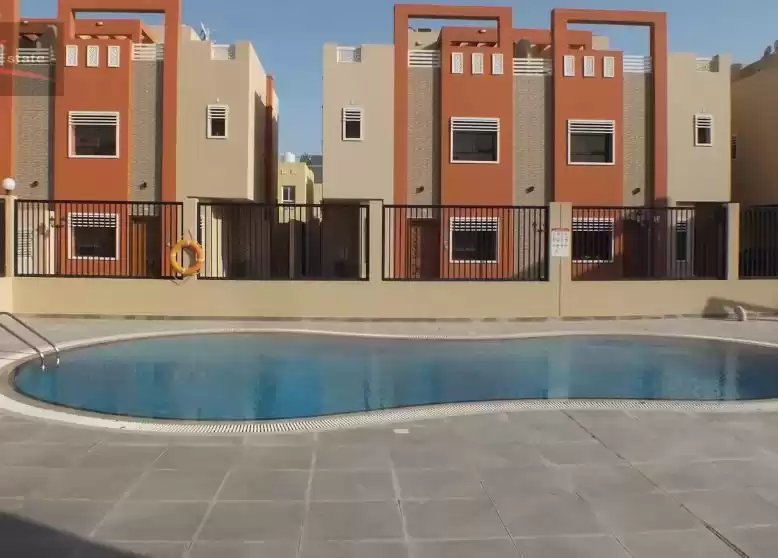 Residential Ready Property 5+maid Bedrooms U/F Villa in Compound  for rent in Al Sadd , Doha #10393 - 1  image 