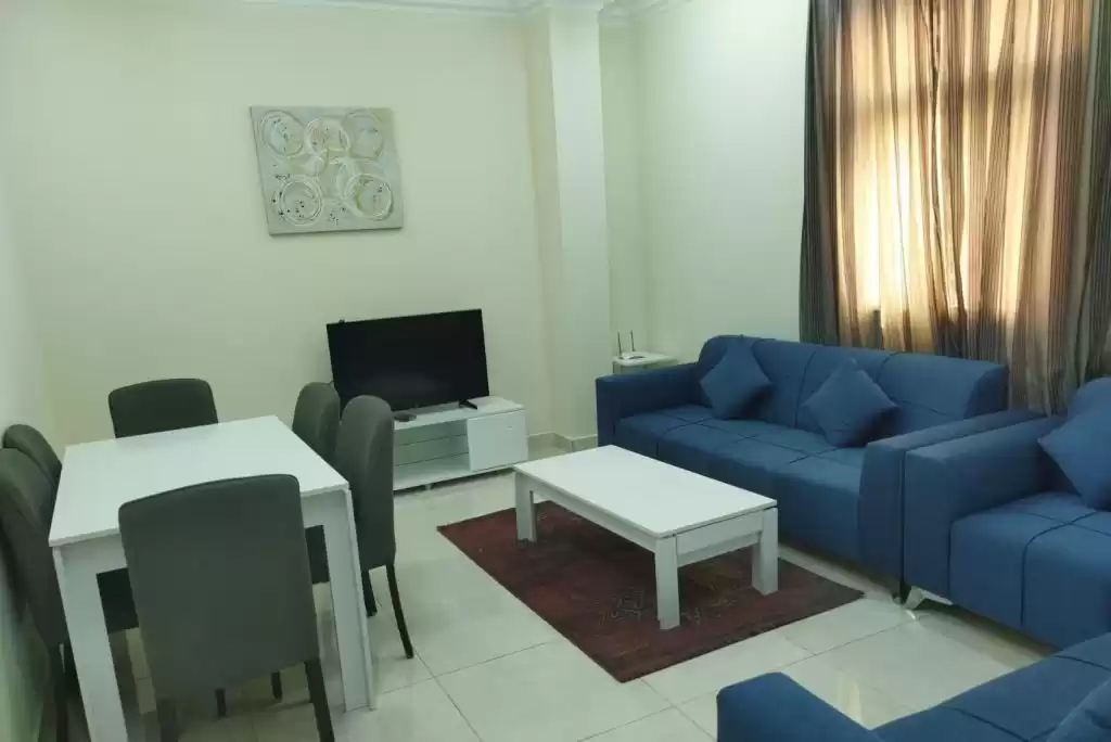 Residential Ready Property 2 Bedrooms F/F Apartment  for rent in Al Sadd , Doha #10440 - 1  image 
