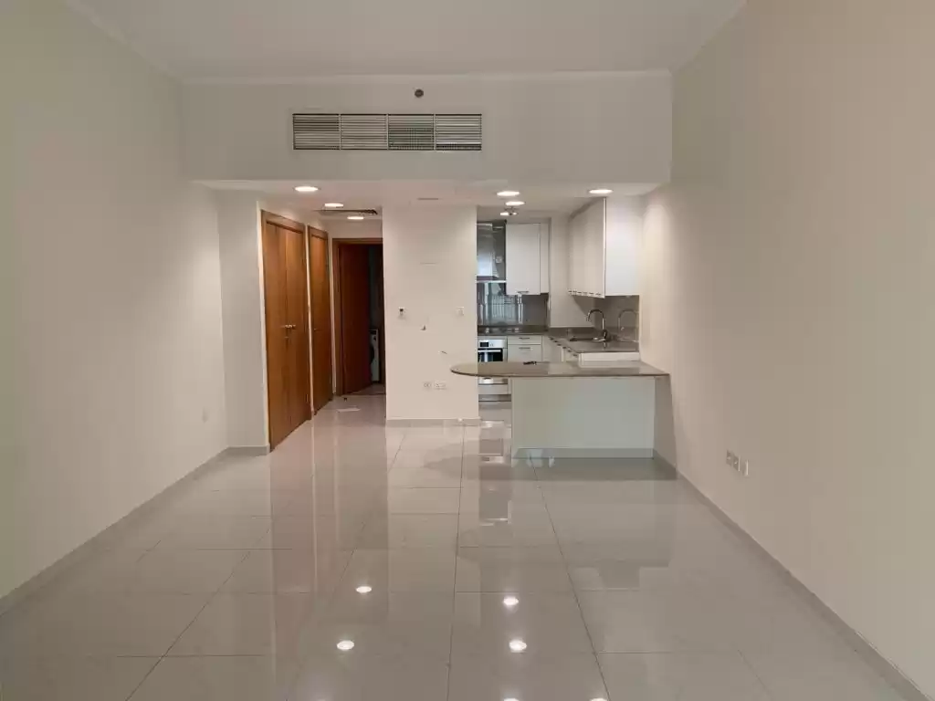 Residential Ready Property Studio S/F Apartment  for rent in Al Sadd , Doha #10481 - 1  image 