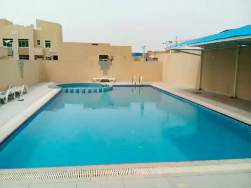 سكني عقار جاهز 5 غرف  غير مفروش شقة  للإيجار في السد , الدوحة #10483 - 1  صورة 