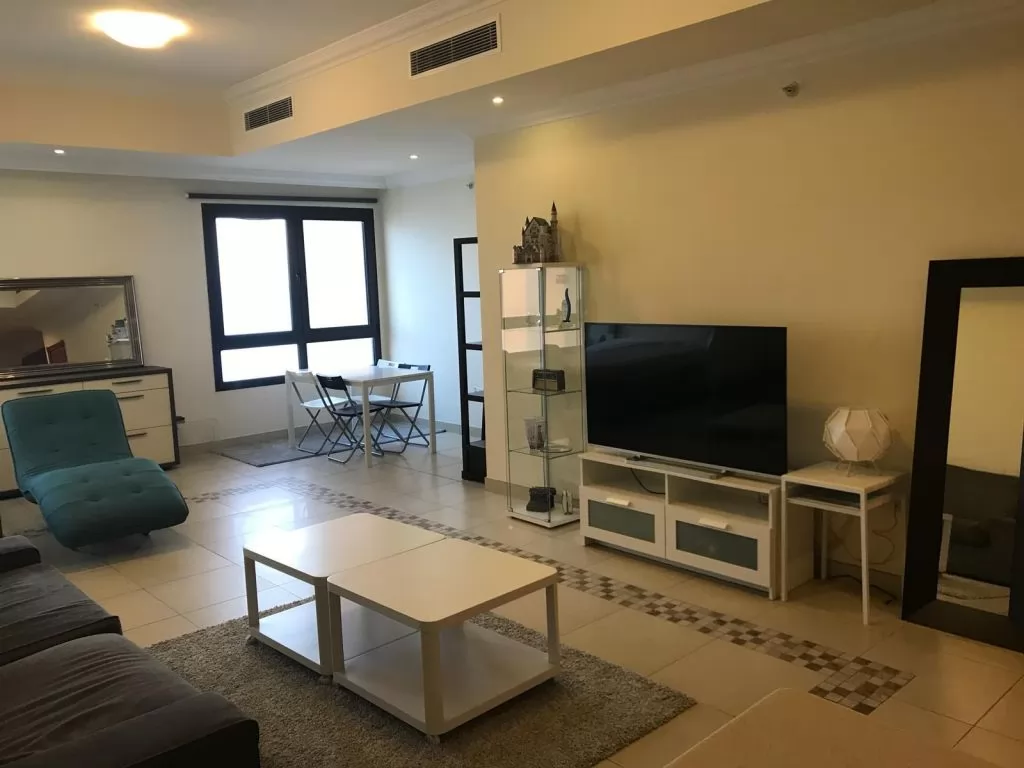 Residential Property Studio F/F Apartment  for rent in The-Pearl-Qatar , Doha-Qatar #10484 - 1  image 