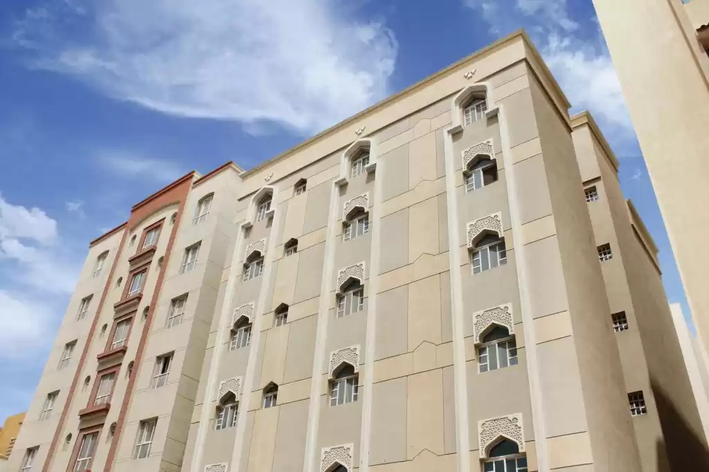 Résidentiel Propriété prête 3 chambres S / F Appartement  a louer au Al-Sadd , Doha #10504 - 1  image 