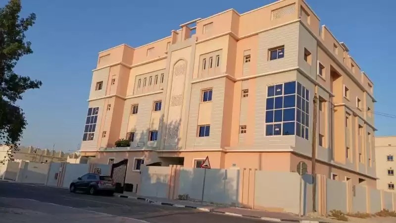 Résidentiel Propriété prête 2 chambres S / F Appartement  a louer au Al-Sadd , Doha #10512 - 1  image 