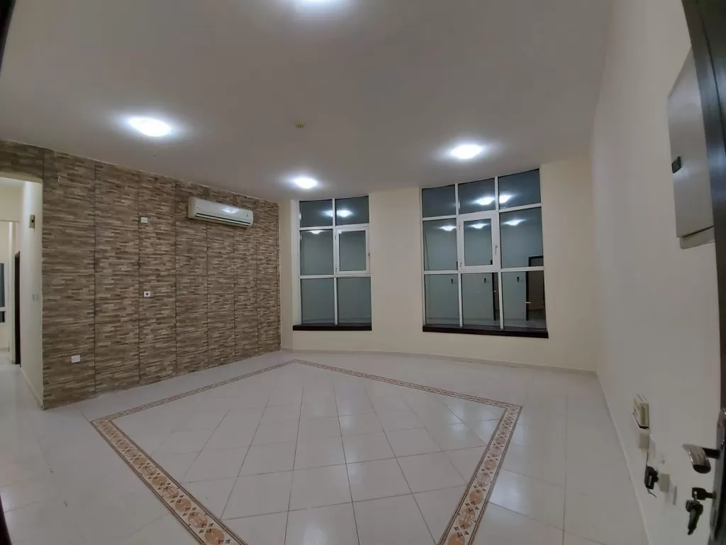 Residential Ready Property 3 Bedrooms U/F Apartment  for rent in Al Sadd , Doha #10534 - 1  image 