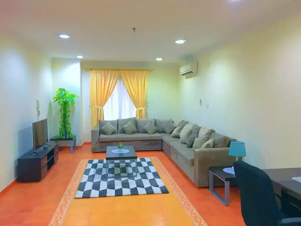 Wohn Klaar eigendom 2 Schlafzimmer F/F Wohnung  zu vermieten in Doha #10543 - 1  image 