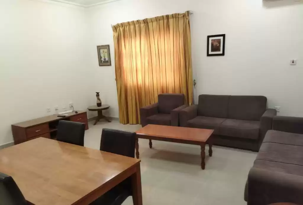 Residential Ready Property 2 Bedrooms F/F Apartment  for rent in Al Sadd , Doha #10551 - 1  image 