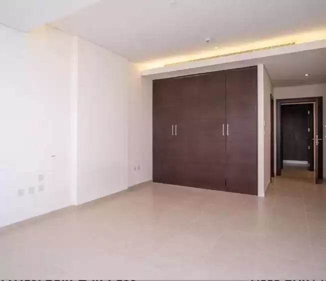 Wohn Klaar eigendom 1 Schlafzimmer S/F Wohnung  zu vermieten in Al Sadd , Doha #10637 - 1  image 