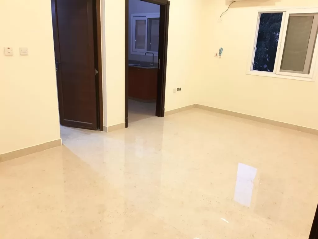 Residential Ready Property 2 Bedrooms U/F Apartment  for rent in Al Sadd , Doha #10704 - 1  image 