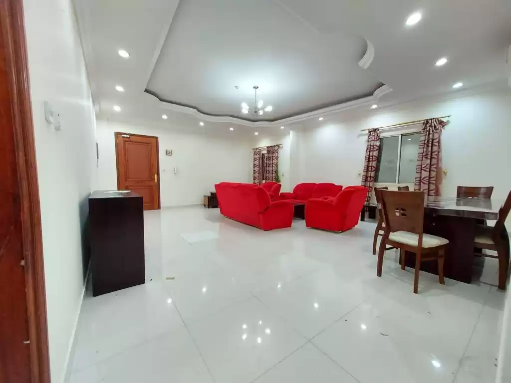 Wohn Klaar eigendom 2 Schlafzimmer F/F Wohnung  zu vermieten in Al Sadd , Doha #10717 - 1  image 
