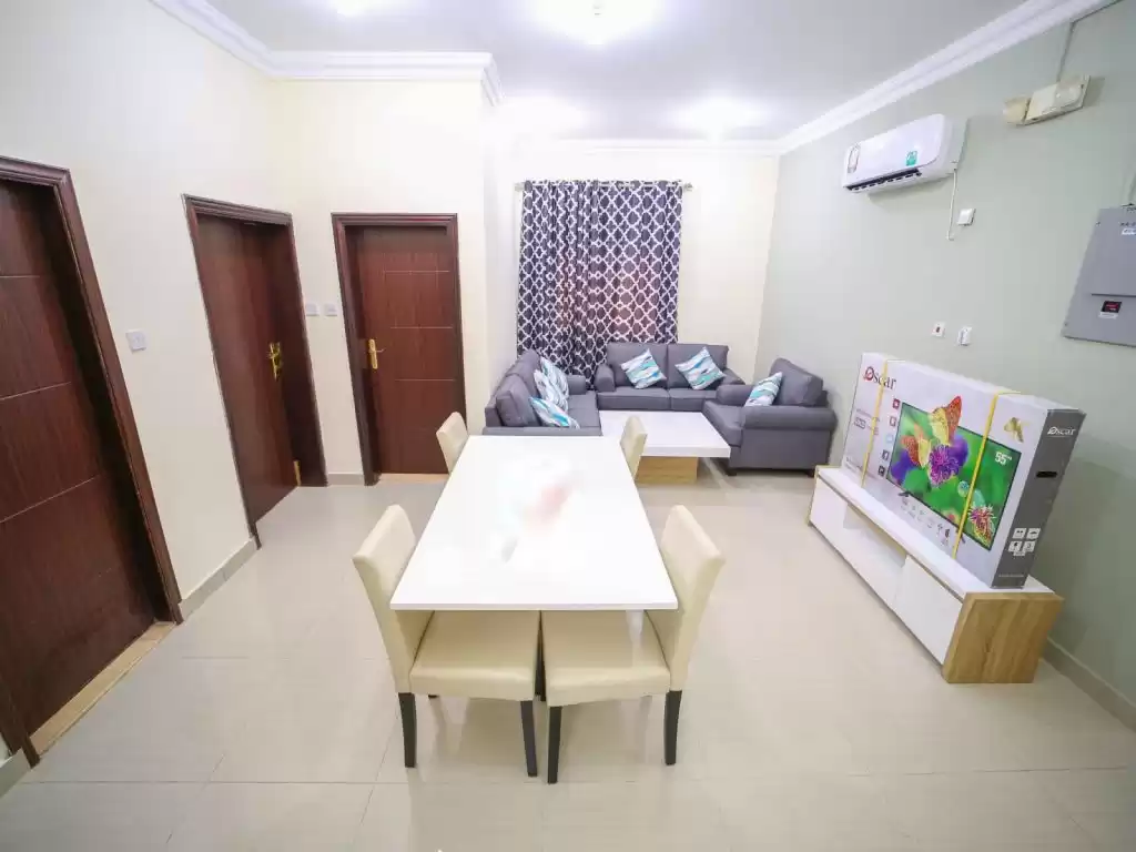 Residential Ready Property 2 Bedrooms F/F Apartment  for rent in Al Sadd , Doha #10733 - 1  image 