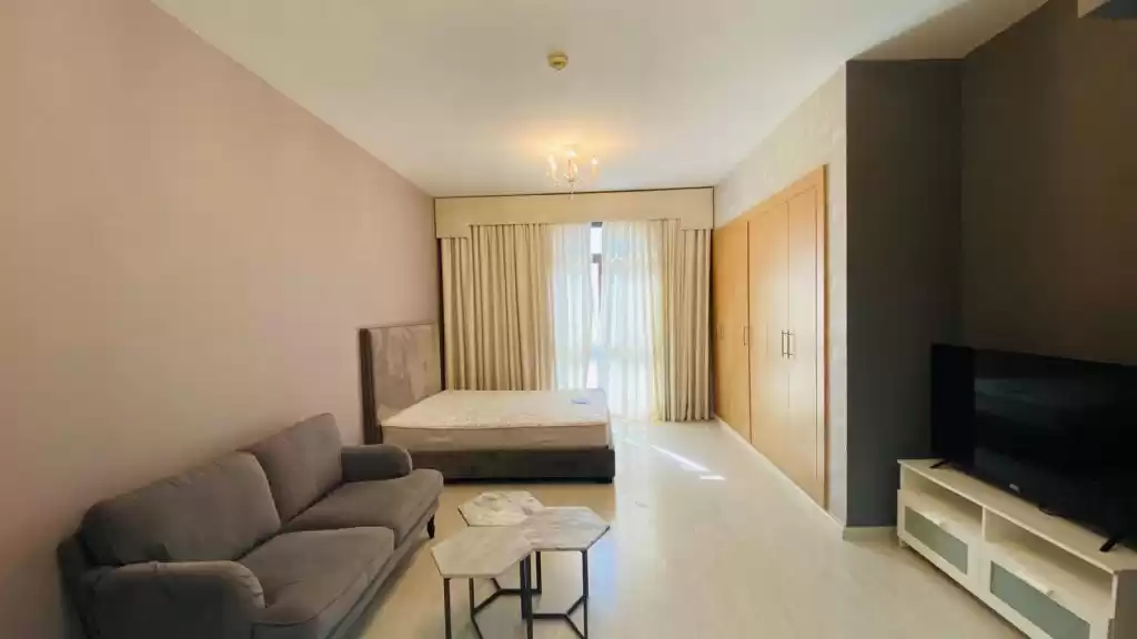 Résidentiel Propriété prête Studio F / F Appartement  a louer au Al-Sadd , Doha #10742 - 1  image 