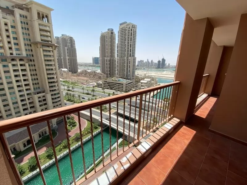yerleşim Hazır Mülk 2 yatak odası S/F Apartman  kiralık içinde Al Sadd , Doha #10781 - 1  image 