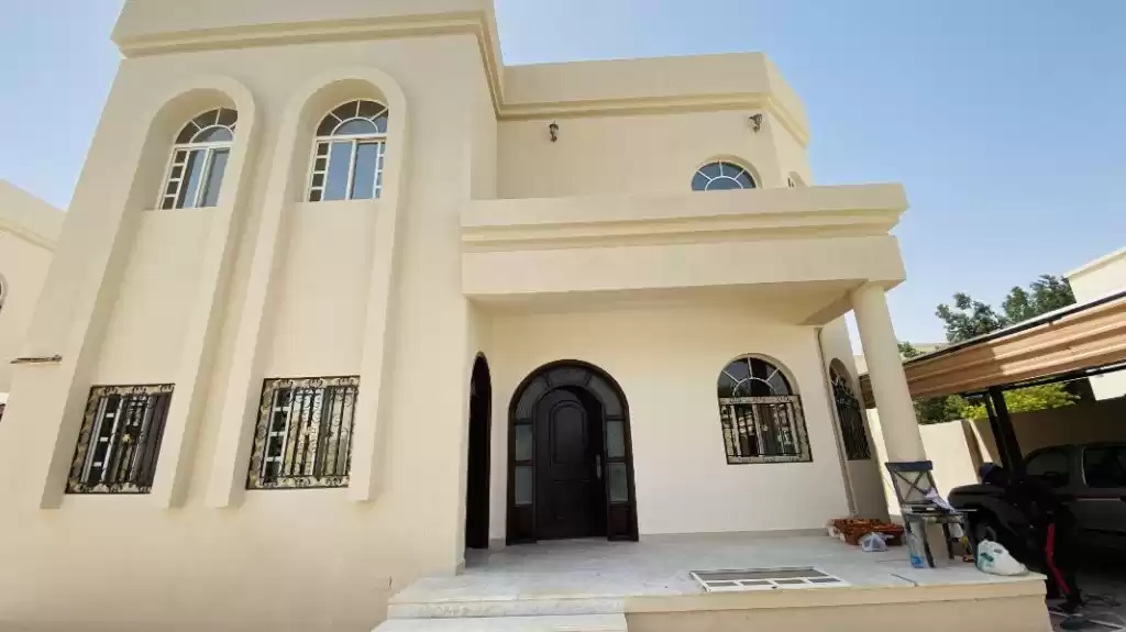 Résidentiel Propriété prête 4 chambres U / f Appartement  a louer au Al-Sadd , Doha #10806 - 1  image 