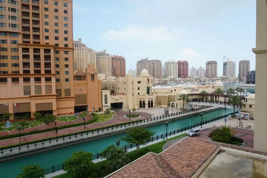 yerleşim Hazır Mülk 2 yatak odası F/F Apartman  kiralık içinde Al Sadd , Doha #10814 - 1  image 