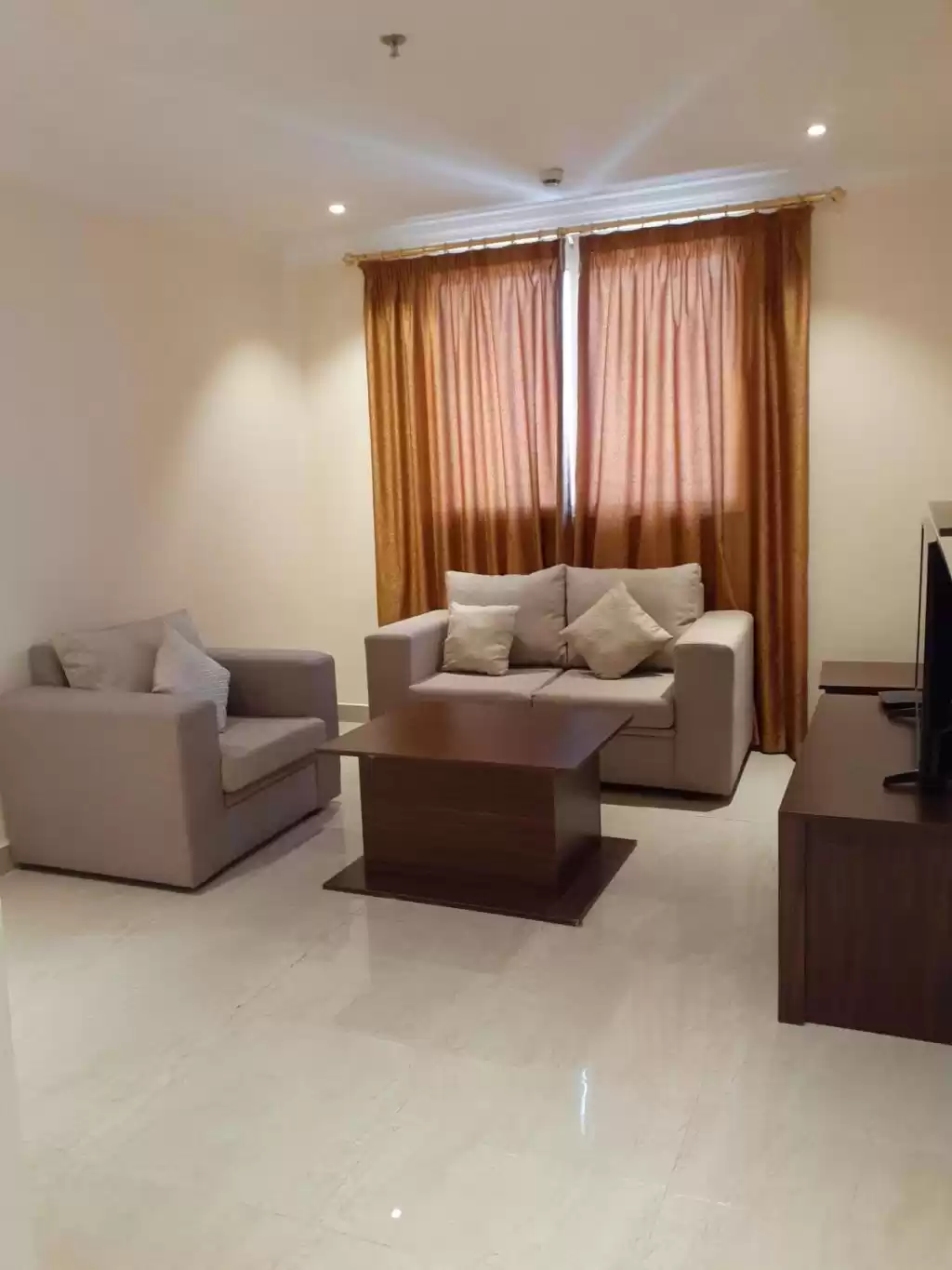 Wohn Klaar eigendom 1 Schlafzimmer F/F Wohnung  zu vermieten in Al Sadd , Doha #10818 - 1  image 